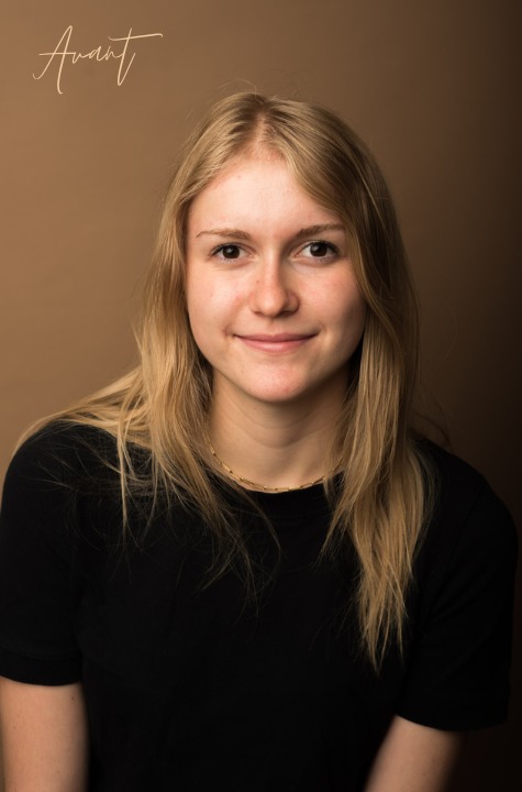 photographe pour une séance photo grossesse, avoir une idée de mise en beauté maquillage à faire pour du studio à Obernai en Alsace